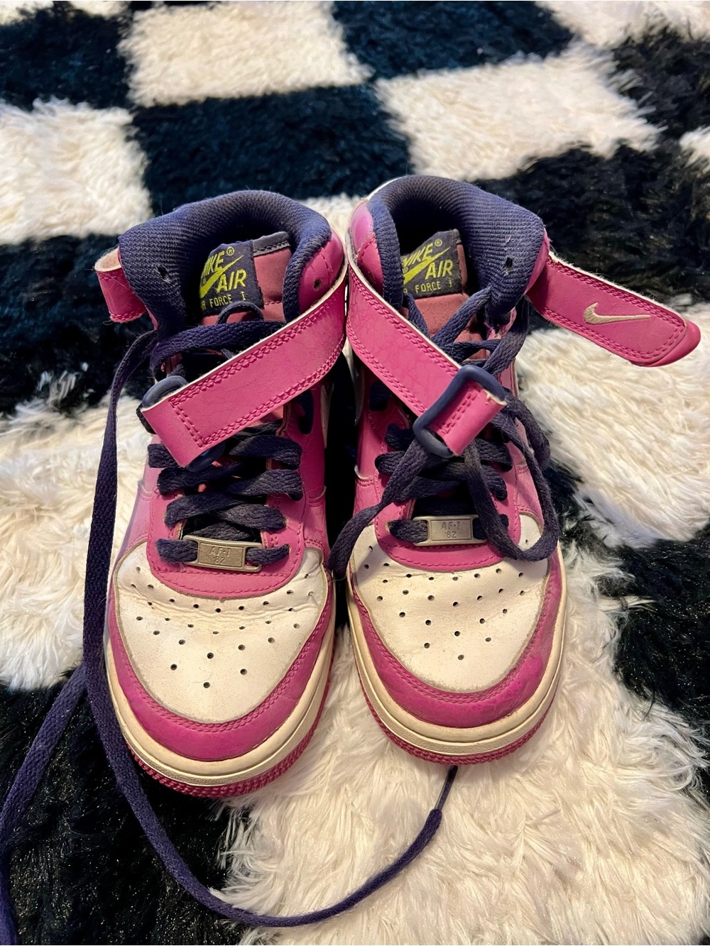 Nike Air Force 1 Kids High-Top Sneakers in Pink and Purple